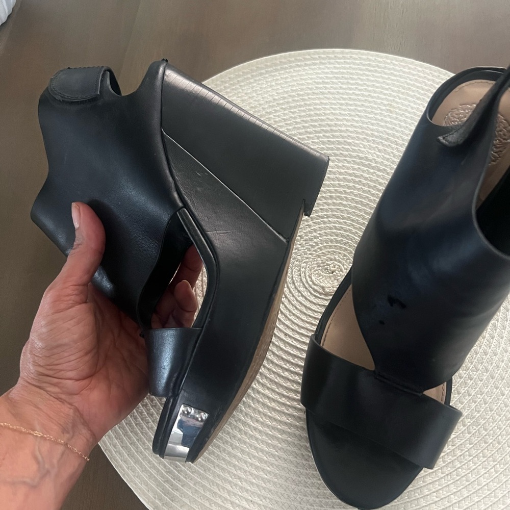 Vince Camuto open toe black wedges - Picture 6 of 8